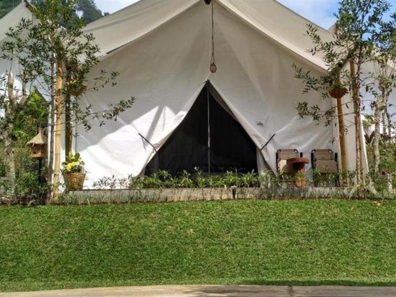 Maribaya Glamping Tent
